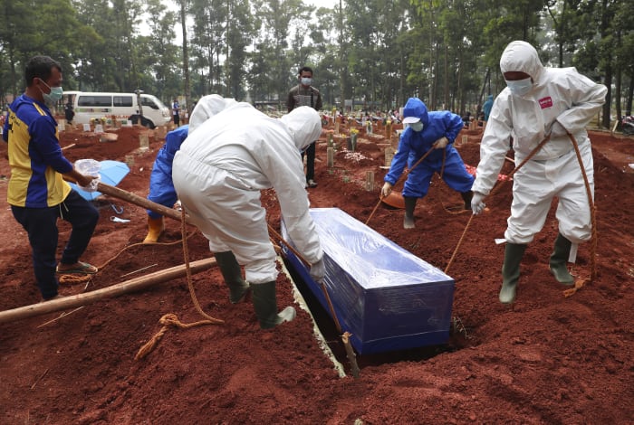 WHO member countries agree on measures to strengthen health regulations for improved preparedness against pandemics