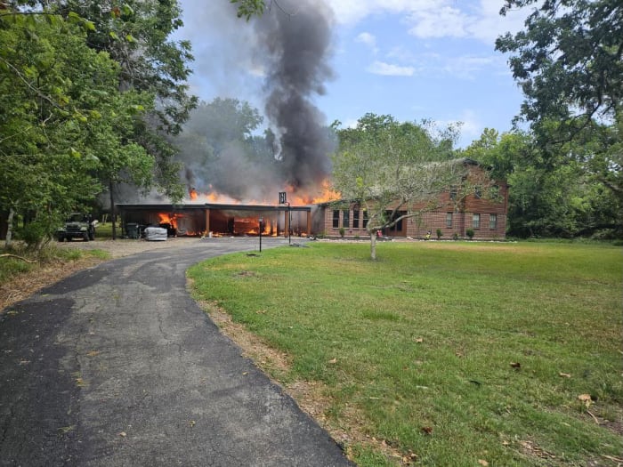 Crews investigating fire at home in Fort Bend County