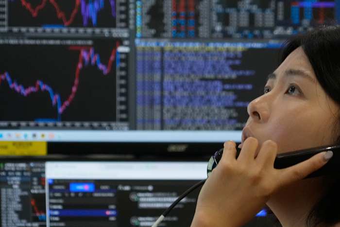 Japan, South Korea stocks hit more records, as oil gains on Iran war ending fragility