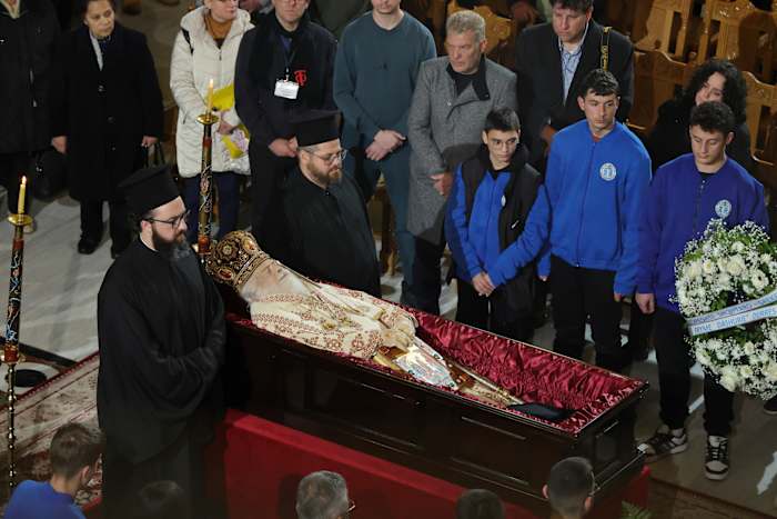Thousands Attend Funeral of Archbishop Anastasios in Tirana
