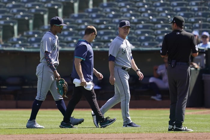 Mariners' Julio Rodriguez lands on injured list with bruised wrist