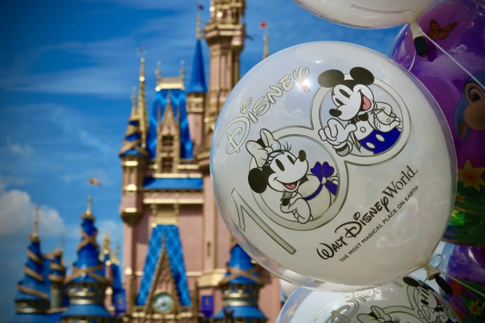 ALERT! 🎈 Disney World Has 50th Anniversary Balloons Now!