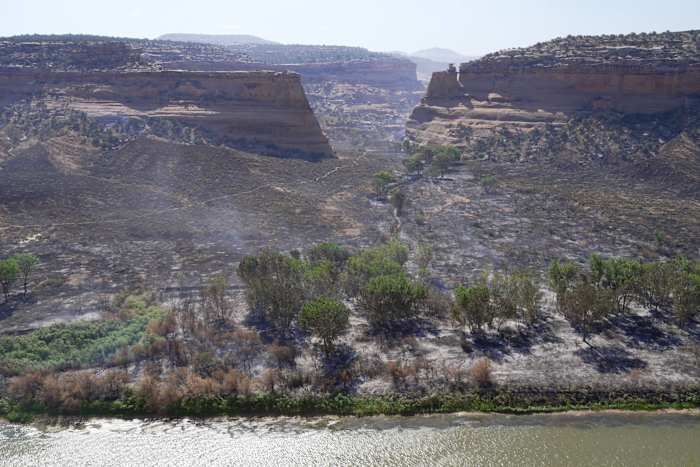 Wildfire southwest of Denver forces thousands to evacuate and destroys more than 160 structures