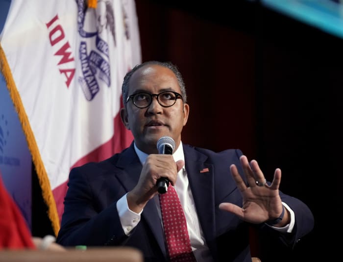 Former Texas congressman Will Hurd, a strong Trump critic, suspends long-shot 2024 presidential bid