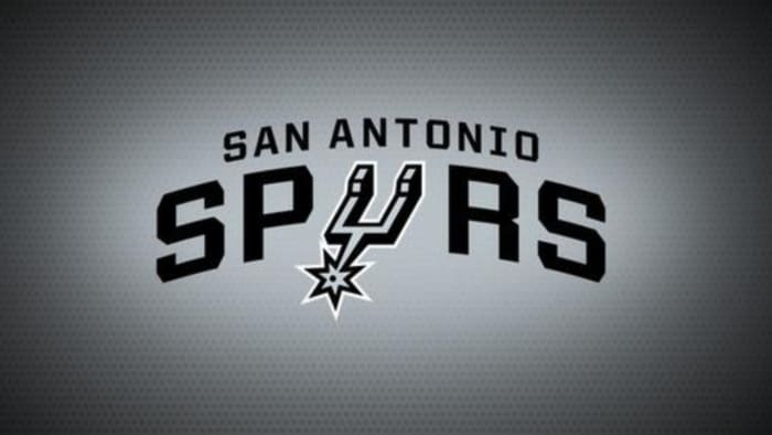 Spurs beat Lakers to finish California Classic undefeated