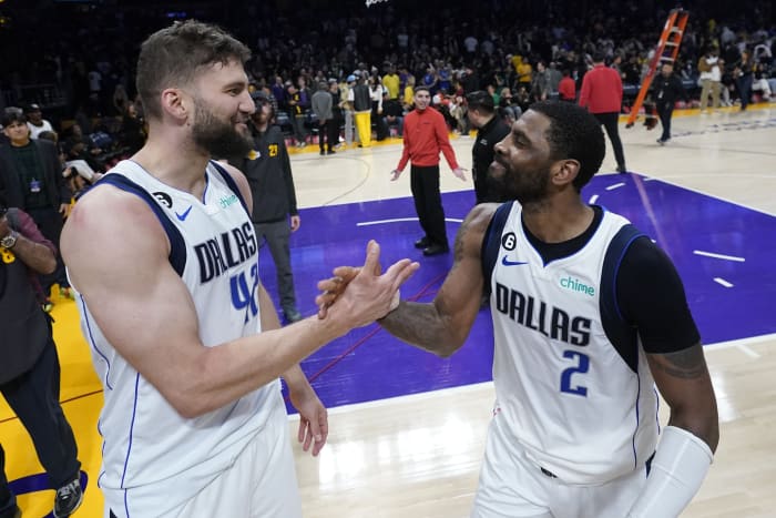 Doncic beats buzzer with long 3, Mavs beat Clippers in OT