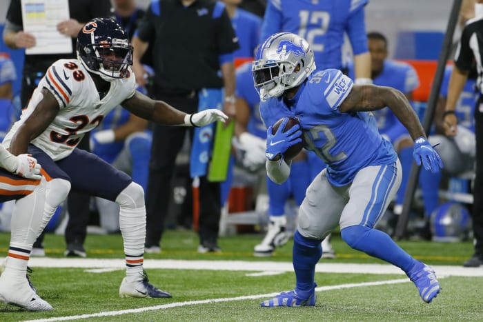 Detroit Lions middle linebacker Alex Anzalone (34) in action against the  San Francisco 49ers during an NFL football game, Sunday, Sept. 12, 2021, in  Detroit. (AP Photo/Rick Osentoski Stock Photo - Alamy