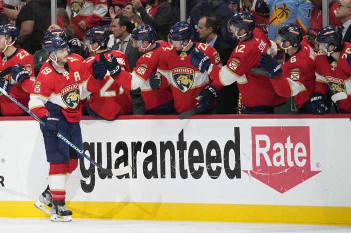 All in: Panthers, Barkov agree on 8-year, $80M extension