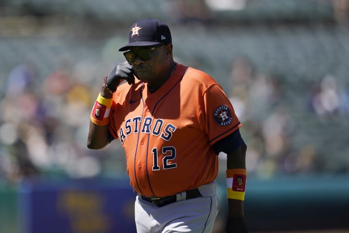 Dusty Baker has hilarious reaction to Astros' mask rules being lifted
