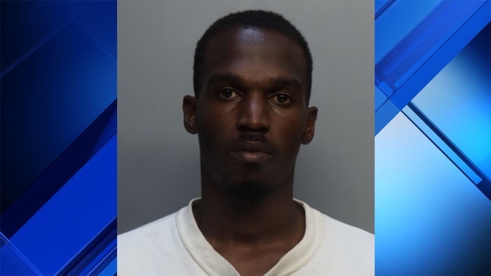 Man arrested after victim shot in back outside Miami-Dade grocery store