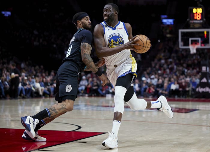 Warriors-Lakers: LeBron James awaits Eric Paschall, Draymond Green