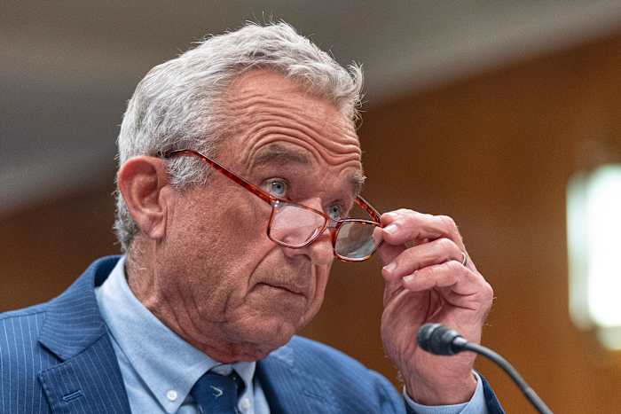 El informe de MAHA de Small RFK plantea preocupaciones sobre las vacunas, los alimentos de EE. UU. Y los medicamentos recetados El informe de MAHA de Small RFK plantea preocupaciones sobre las vacunas, los alimentos de EE. UU. Y los medicamentos recetados