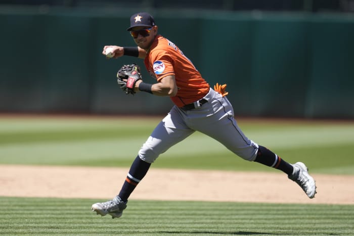 Houston, United States. 15th May, 2023. Houston Astros second baseman Mauricio  Dubon (14) hits a single to right field in the bottom of the seventh inning  during the MLB game between the