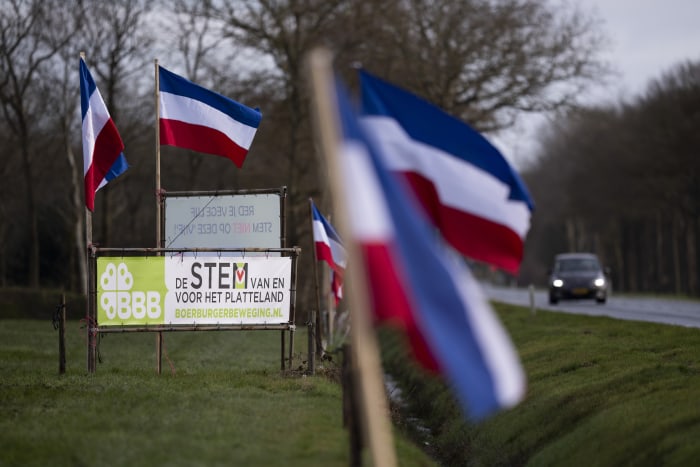 Tractors head to The Hague, defying ban on farms protest