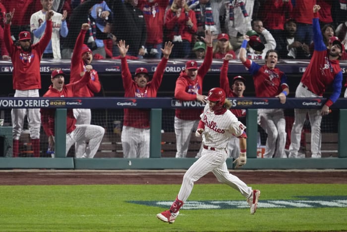 Phillies tie World Series mark with 5 homers, blank Astros to take