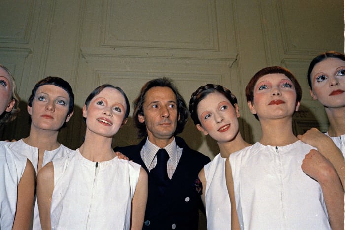 Marc Bohan, ancien directeur créatif de Dior et ami des stars, est décédé à l’âge de 97 ans