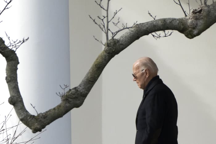 Biden brings congressional leaders to White House at pivotal time for Ukraine and U.S border deal
