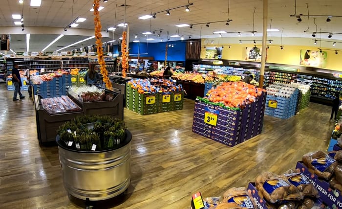 Grocery stores open Labor Day: Kroger, Publix, Whole Foods, more