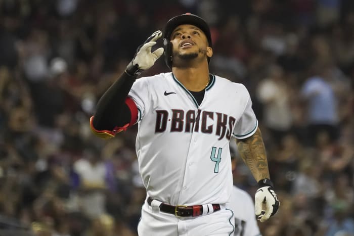 Brewers add All-Star 3B Escobar in trade with Diamondbacks