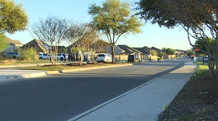 BCSO: Two Suspected Car Burglars Dead After Crash While Fleeing Deputies in West Bexar County