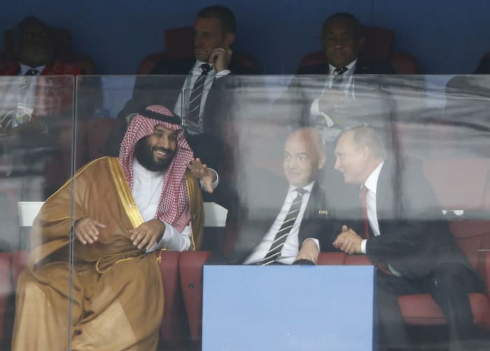 Саудовская Аравия официально сообщает ФИФА о своем желании провести чемпионат мира по футболу 2034 года, поскольку является наиболее вероятным кандидатом на победу.