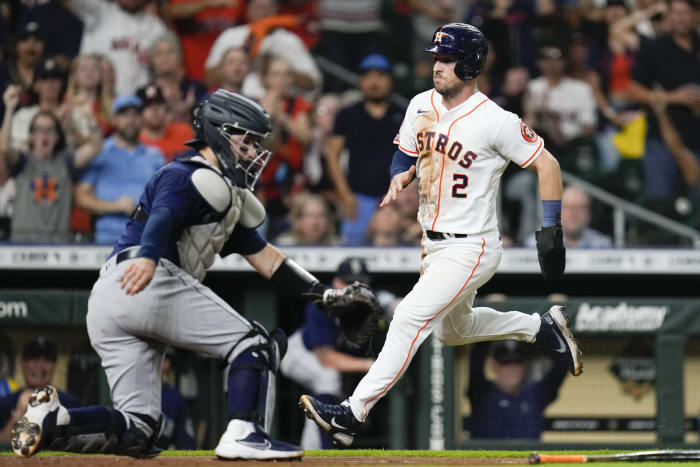 Yankees' Cole demands ball, completes 3-hit gem vs Astros