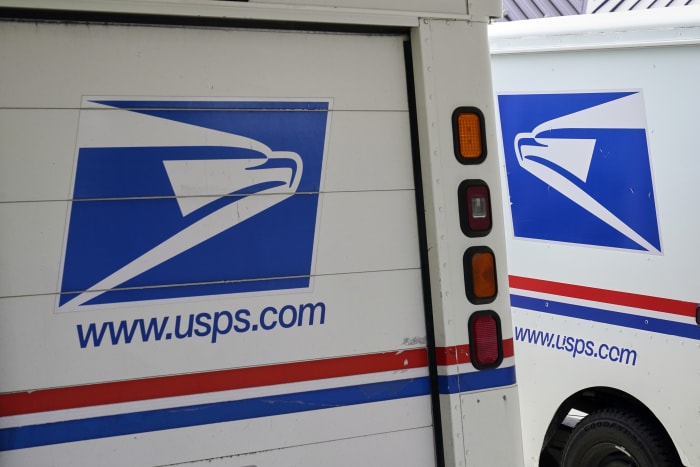 Jacksonville postal worker pleads guilty to stealing mail Jacksonville postal worker pleads guilty to stealing mail