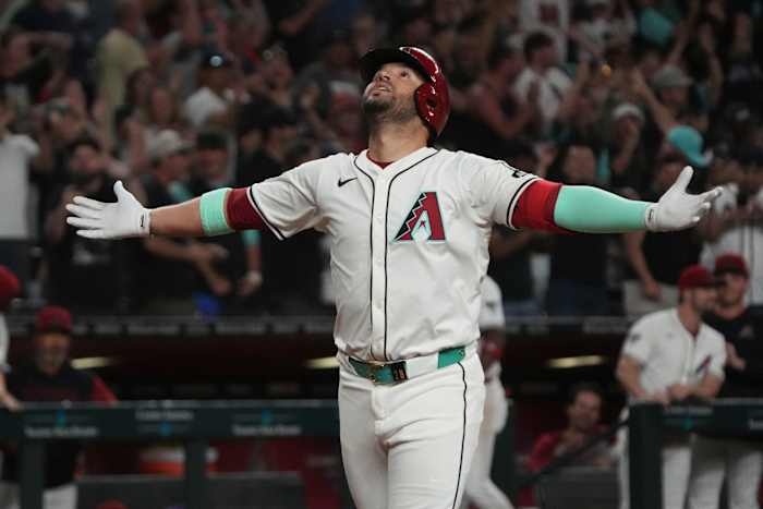 Arizona's Eugenio Suárez becomes 19th player in MLB history to hit 4 HRs in game