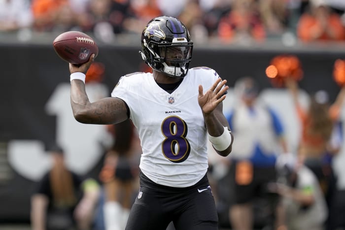 Drake, Houston lead Ravens over Saints for 3rd straight win