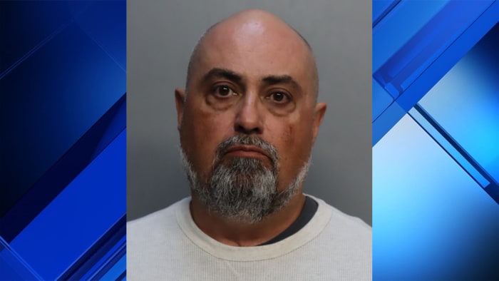 Police say man brandished knife at Pinecrest sports bar after inappropriate joke about 14-year-old