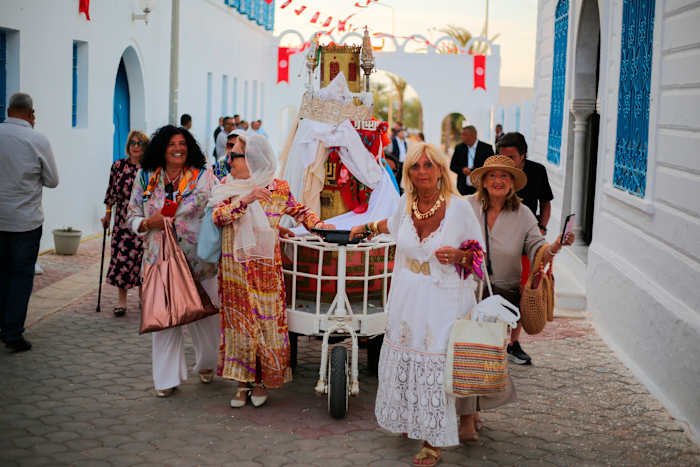Foreign visitors return to Jewish pilgrimage in Tunisia under tight security