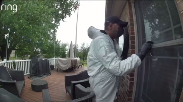 Man connected to Livonia break-in flees after  homeowner spots him walking through neighborhood again