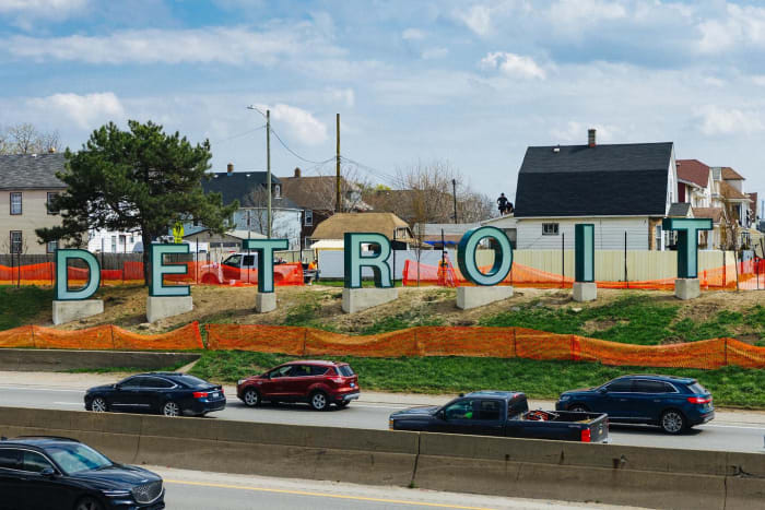 Why many aren't impressed with Detroit's new Hollywood sign