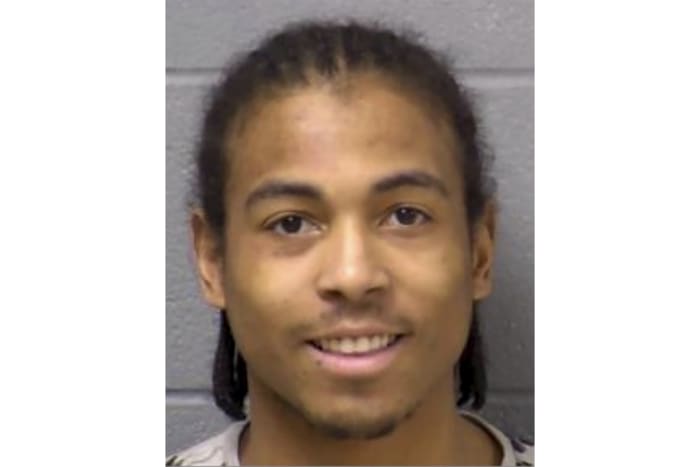 Man suspected of killing 8 outside Chicago fatally shoots self in Texas confrontation, police say
