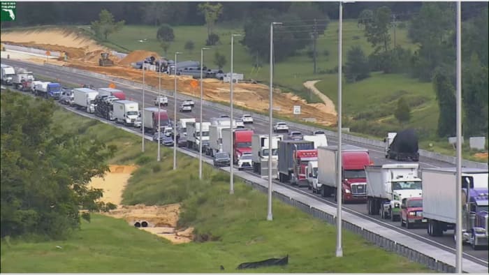 TRAFFIC ALERT: Crash shuts down Florida Turnpike in Lake County