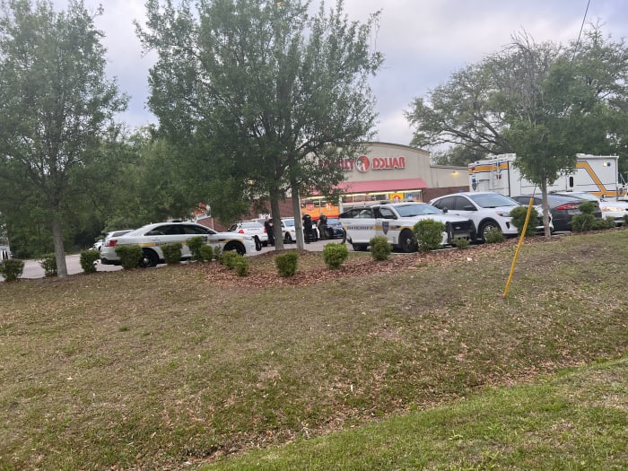 Jacksonville police officer shot, in critical condition
