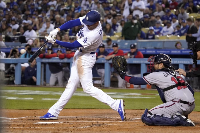 Rios HR in 13th lifts Dodgers over Astros