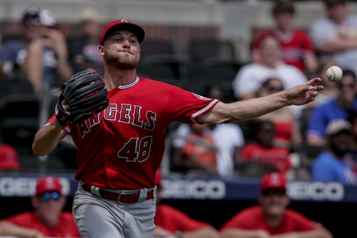 Hader melts down in 9th, gives Nationals 6-3 win over Padres