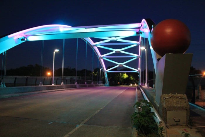 ASK 2: Why do the lights on the Montrose Bridge appear to be off? - Vimarsana News
