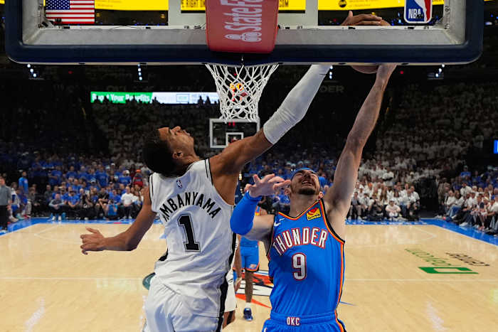 <a href="https://www.ksat.com/news/local/2026/05/21/spurs-fall-to-okc-thunder-122-113-in-game-2-of-the-western-conference-finals/" target="_blank">Shai Gilgeous-Alexander scores 30, Thunder top Spurs 122-113 in Game 2 of West finals</a>