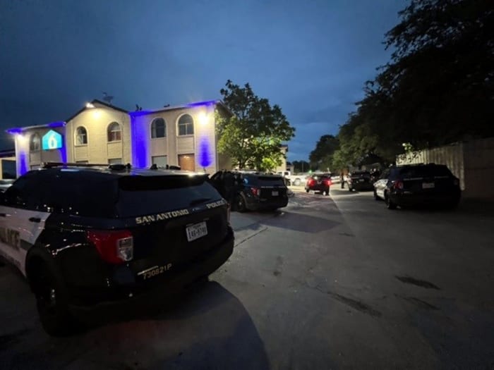 San Antonio police say shooting suspect found with gunshot wound at