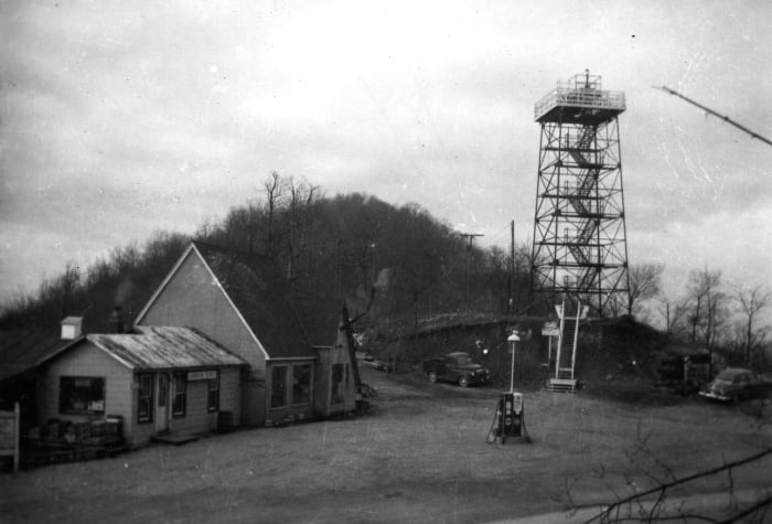 Big Walker Lookout in Wytheville soars to new heights as it celebrates 75 years - Vimarsana News