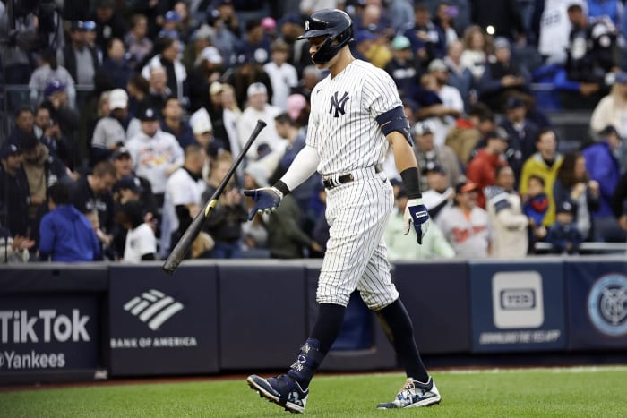 Carpenter hammers Cubs; 2 HRs, 7 RBIs in Yanks' 18-4 rout