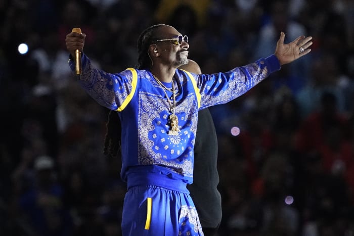 Kendrick Lamar honors Virgil Abloh during Super Bowl halftime show