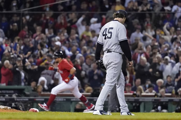 BREAKING: The Yankees are sending struggling outfielder Joey Gallo