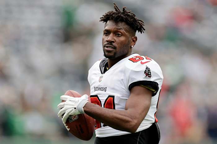 Antonio Brown was outside US when attempted murder warrant issued, Miami police say