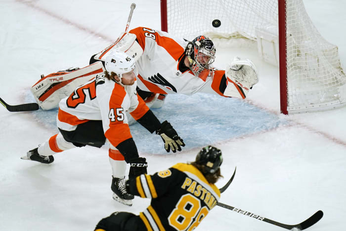 Pastrnak has hat trick, Bruins beat Flyers 7-3 in Lake Tahoe