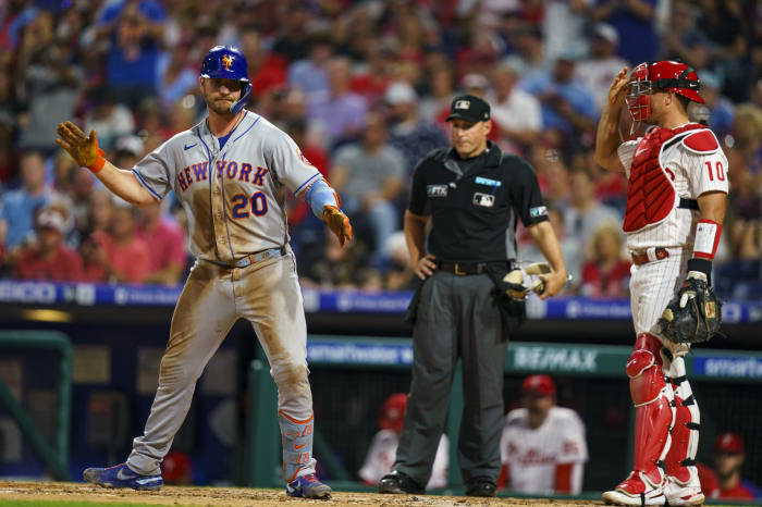 Angry Stroman lasts 9 pitches in Mets-Marlins' rainout