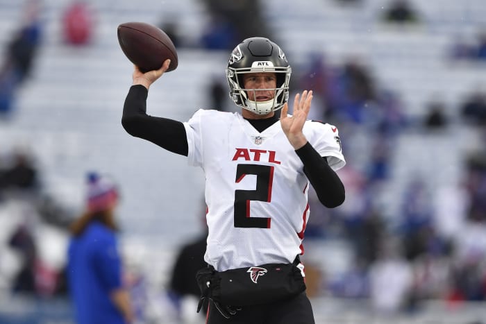 QB Desmond Ridder impressive in preseason debut, Falcons settle for 13-13  tie with Bengals