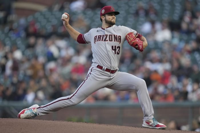 Adam Duvall drives in four, Miami Marlins roll past Arizona Diamondbacks 